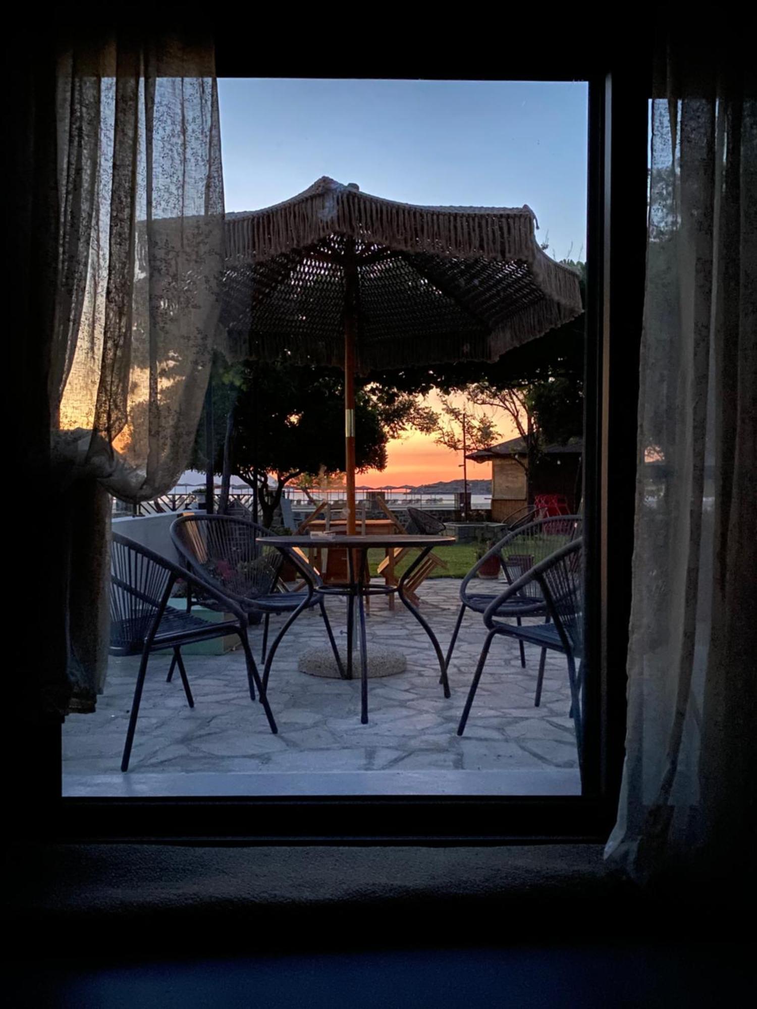 Akasti Slow Living Paralia Sikias ภายนอก รูปภาพ