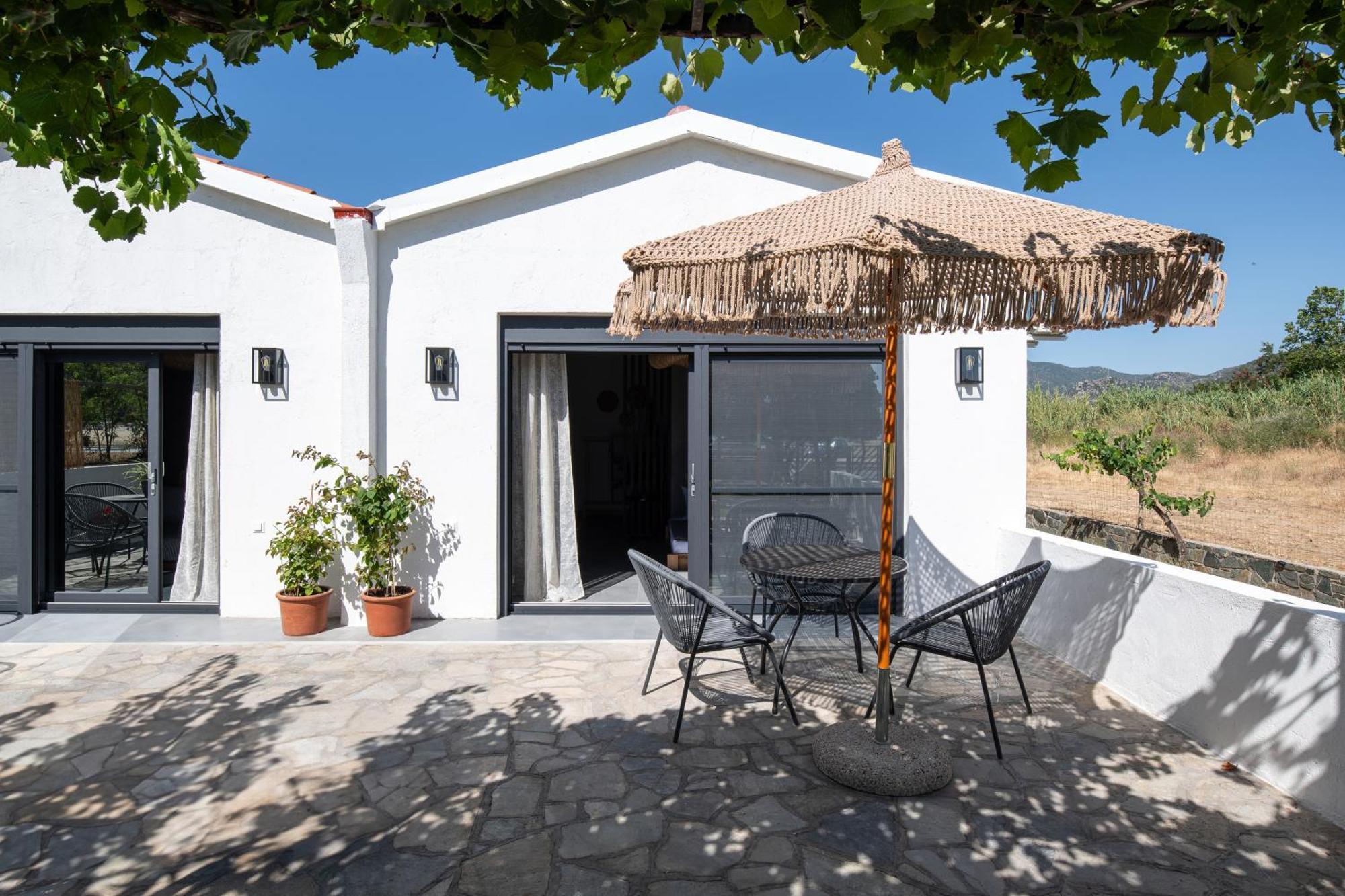 Akasti Slow Living Paralia Sikias ภายนอก รูปภาพ